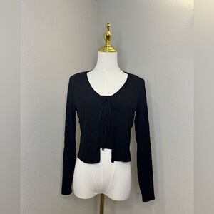 Sadie & Sage Black Ribbed Top